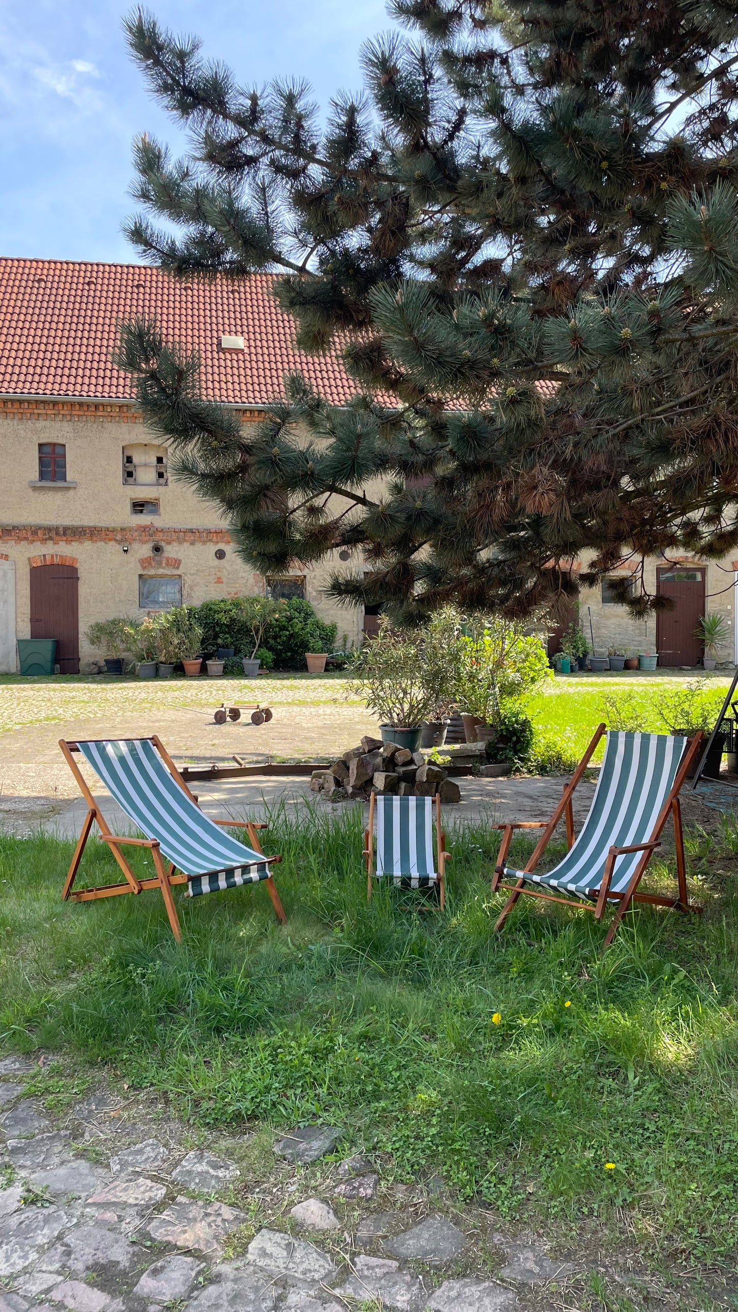 Liegestuhl gestreift dunkelgrün