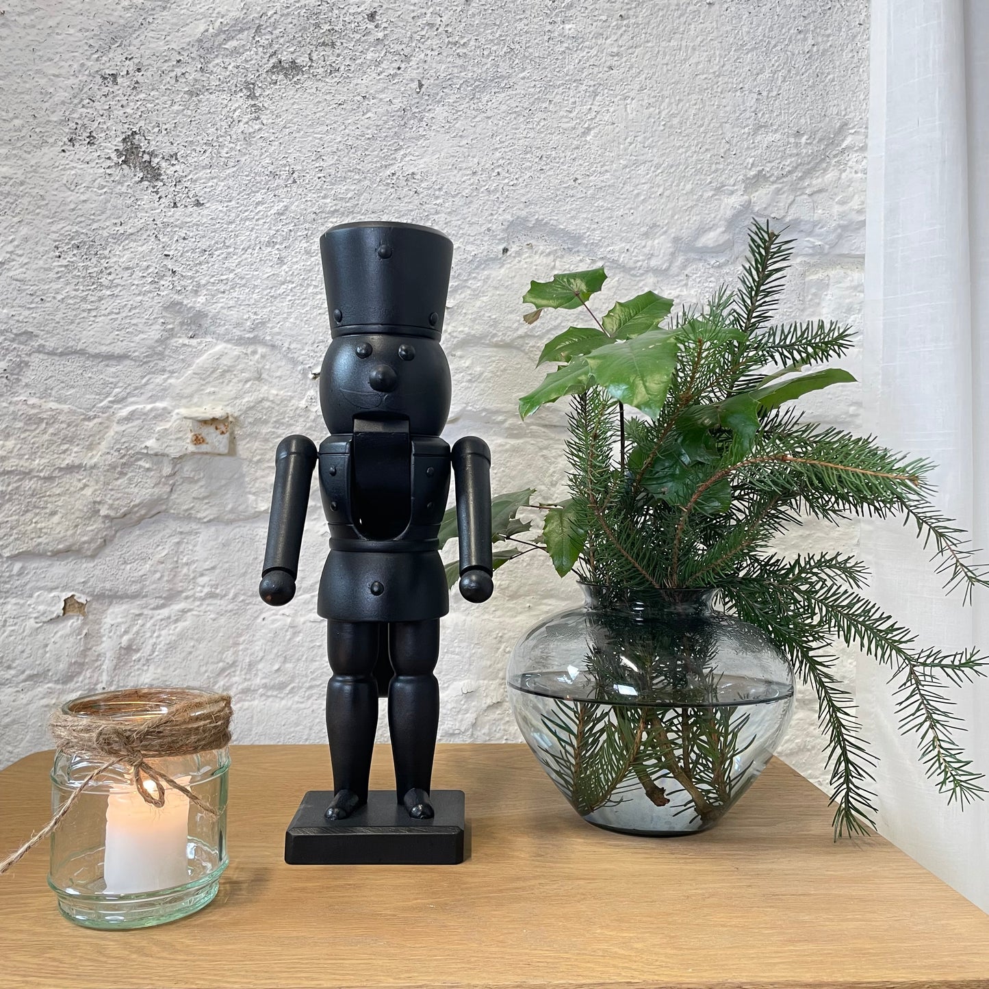 Nussknacker schwarz
