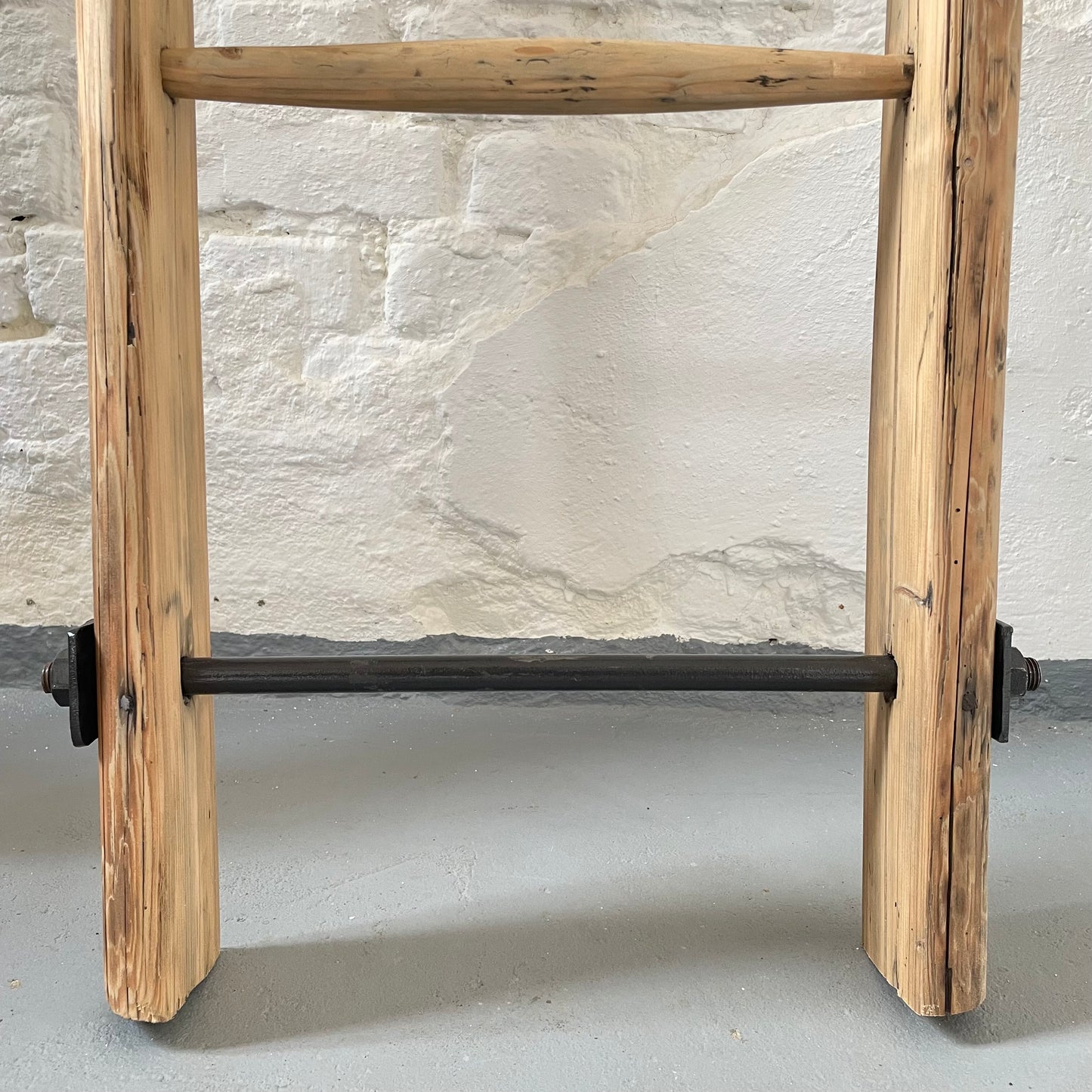 Handtuchleiter aus Holz natur Dekoleiter