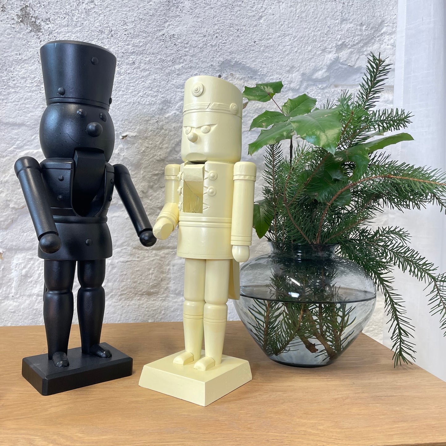 Nussknacker Buttergelb