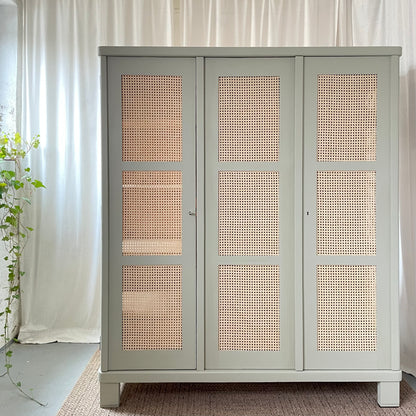 Kleiderschrank Wienergeflecht | Vintage Massivholz Schrank