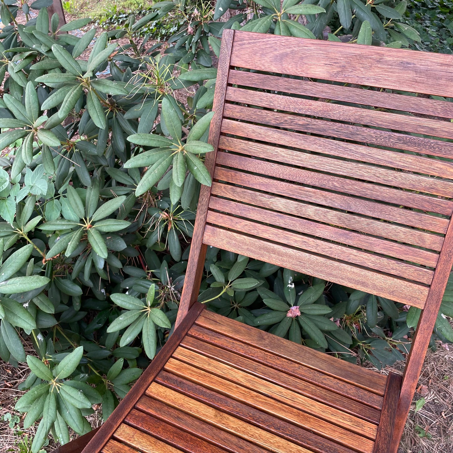 Klappbarer Gartenstuhl aus Teakholz | Handaufgearbeitet