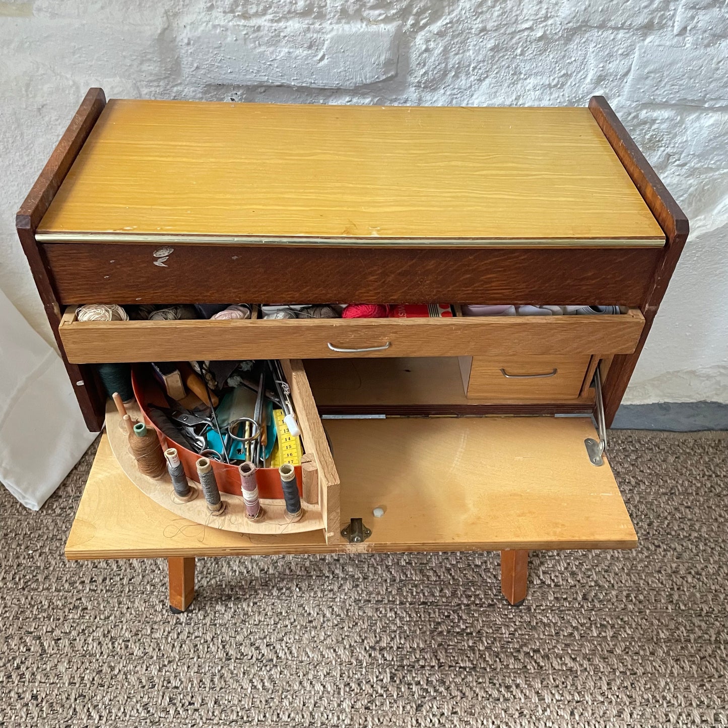 Schränkchen für Nähzubehör - individuell