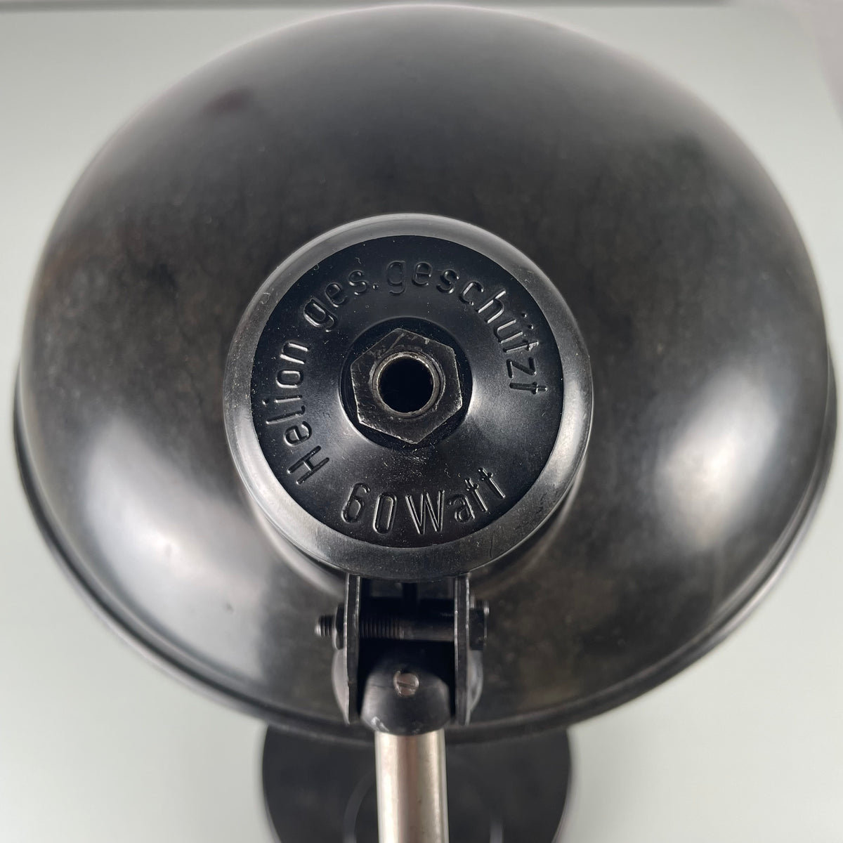 Helion Tischleuchte Bakelit Arnstadt | Schwarze Vintage Lampe