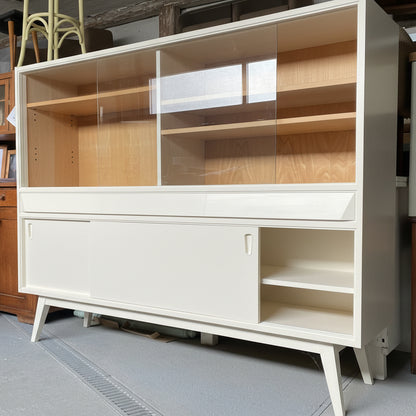 Highboard mit Vitrine - individuell