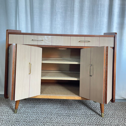 Vintage Schuhschrank mit Falttüren  | Holz & Messing