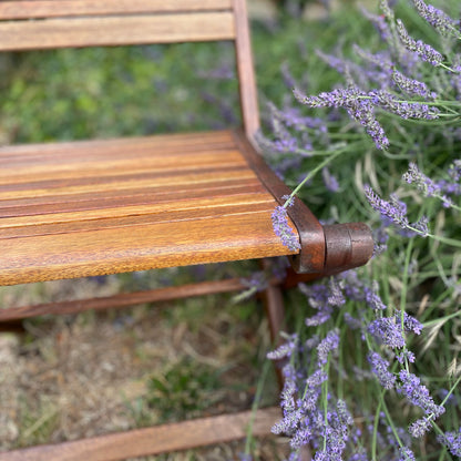 Klappbarer Gartenstuhl aus Teakholz | Handaufgearbeitet