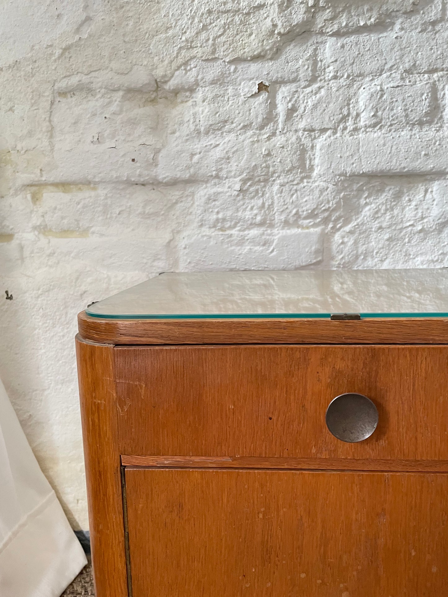 Nachttisch 50er Jahre aus Massivholz - individuell