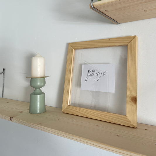 Rahmen aus recyceltem Holz