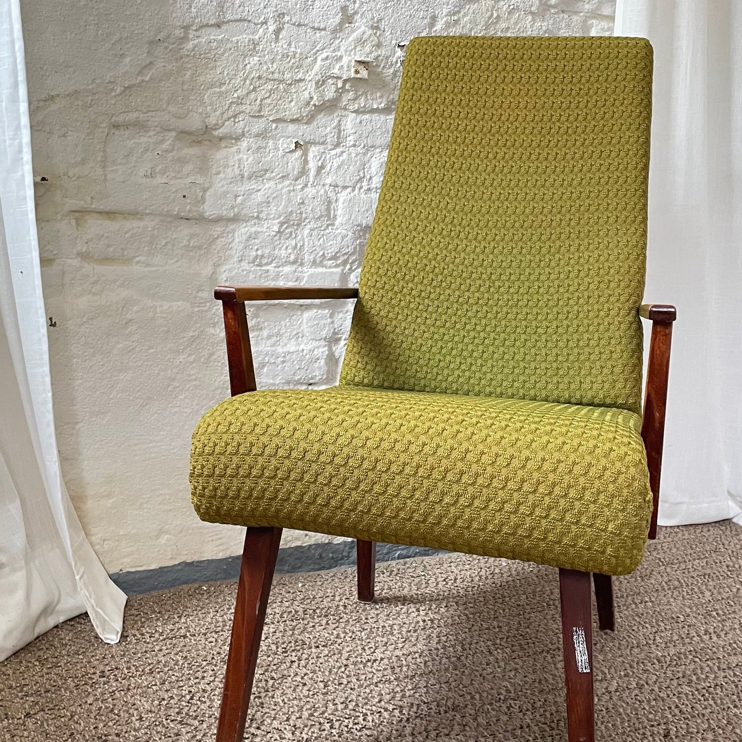 Mid Century Sessel mit hoher Lehne - individuell