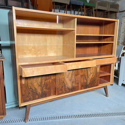 Highboard mit Vitrine - individuell
