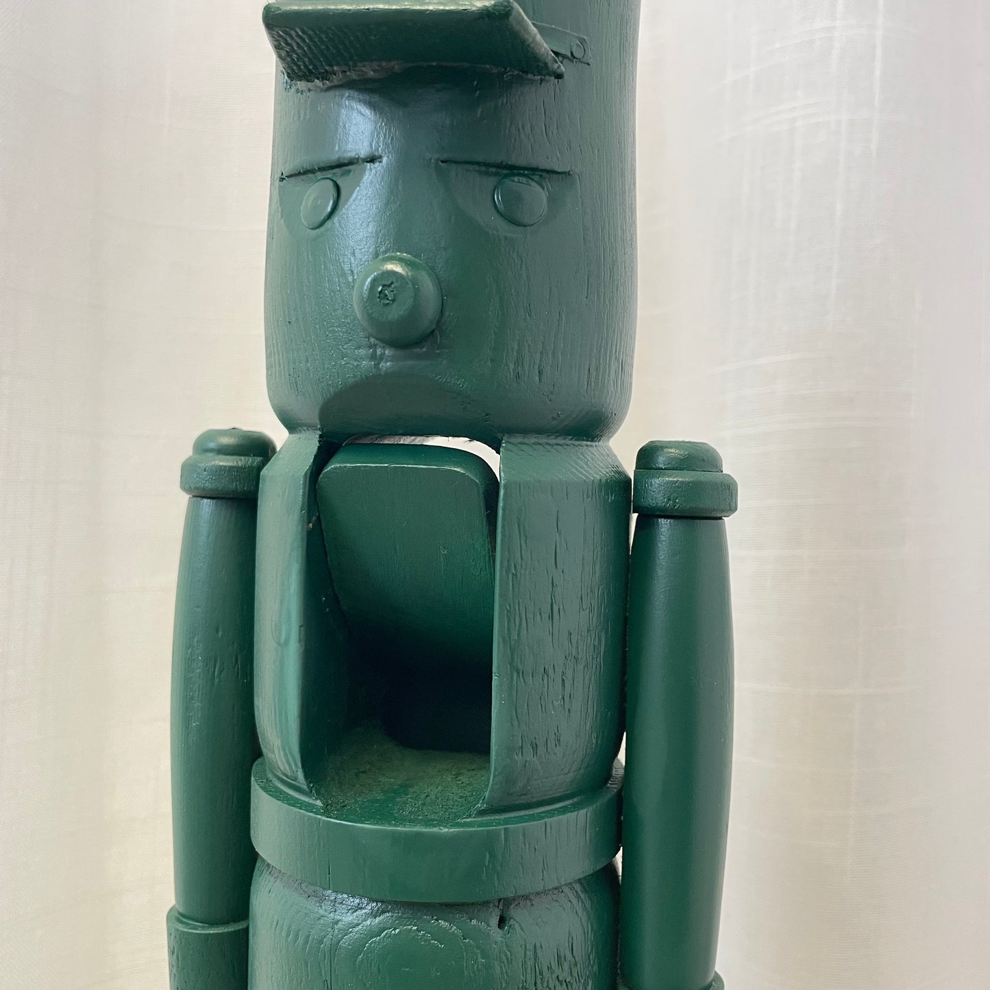 Nussknacker dunkelgrün