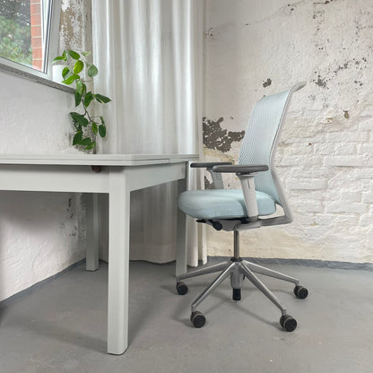 Vitra ID Mesh Bürostuhl – professionell aufbereitet