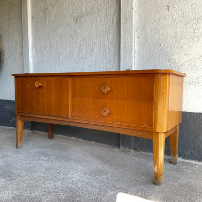 Schminktisch / Lowboard mit Spiegel 70er Jahre - individuell