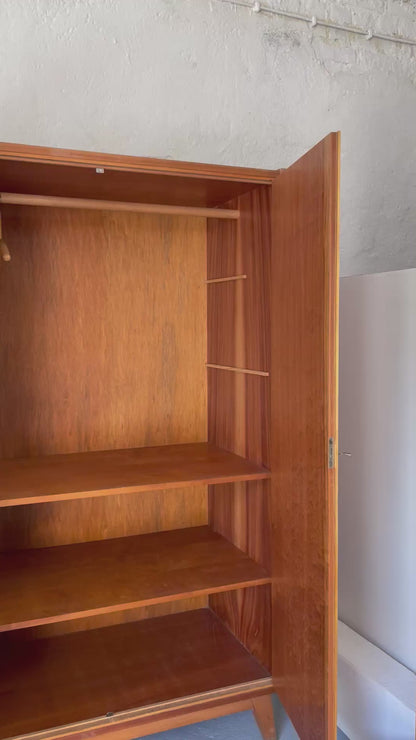 Kleiderschrank Mid Century mit Einlegeböden - individuell